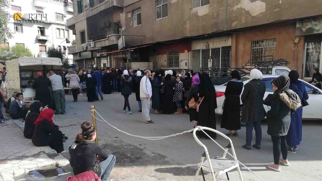 Damascus – Overcrowding in front of Bab Touma bakery – North Press/archive