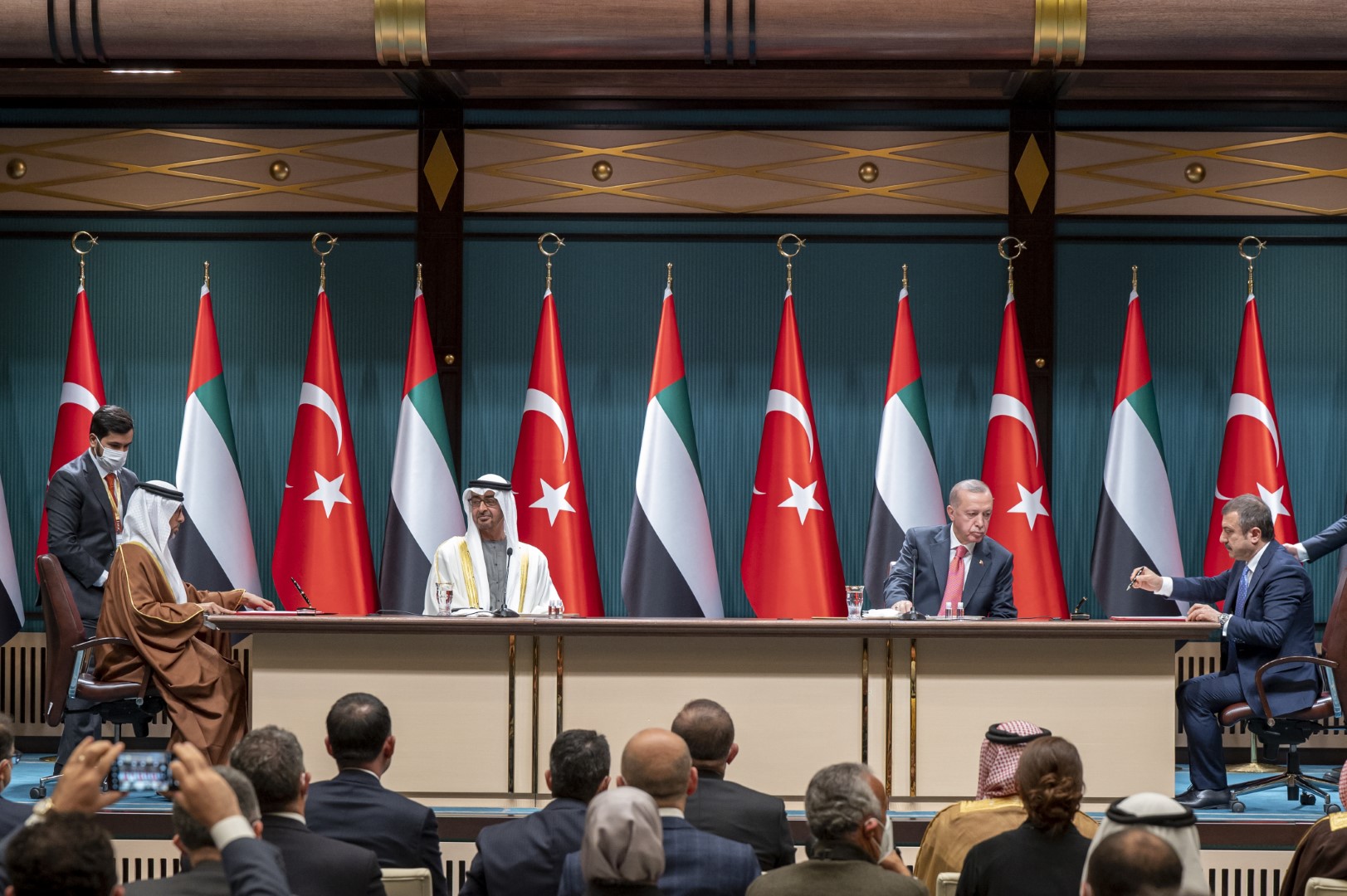 Abu Dhabi Crown Prince Mohammed bin Zayed and Turkish President Recep Tayyip Erdogan