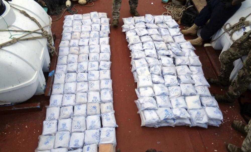 The US navy confiscates heroin worth $4 million in the Arabian Sea
