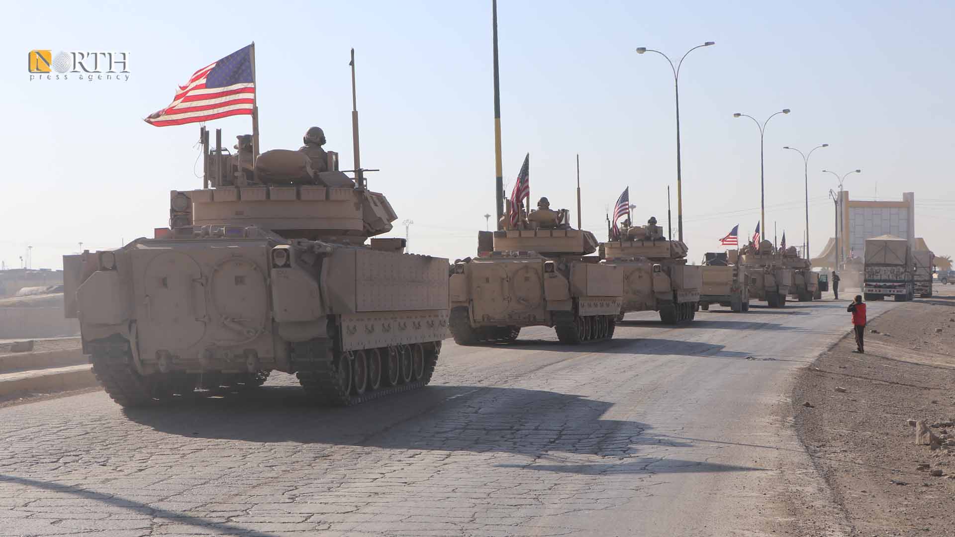 Us Fighting Vehicles Drive To Syria’s Deir Ez-zor - North Press Agency