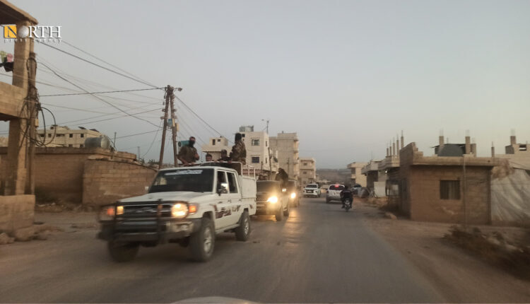 Vehicles of Ahrar al-Sham movement head towards Deir Ballut, northern Syria