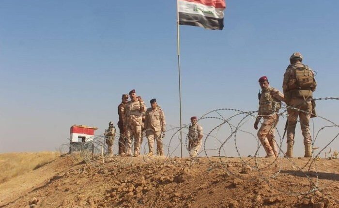 Syrian Iraqi Border Guards Hold Security Meeting   نقطة حدودية عراقية أنترنت 700x430 2 