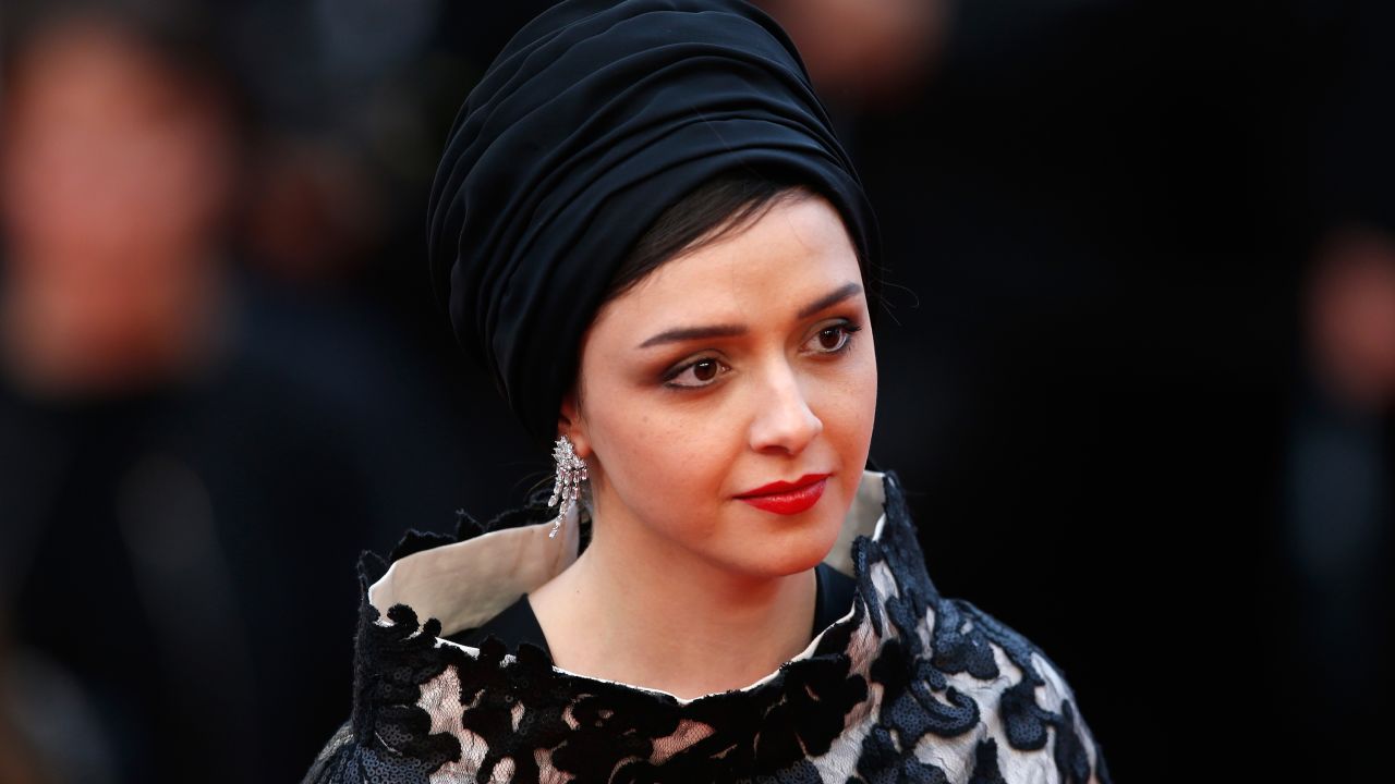 iran-arrests-famous-actress-for-supporting-protests