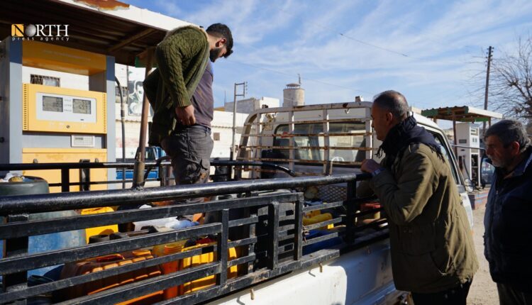 Distributing heating oil on residents of Sheikh Maqsoud and Ashrafiyeh neighborhoods in Aleppo city – North Press