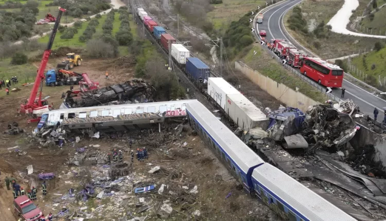 A train carrying 350 passengers collide with freight rain in Greece – AP