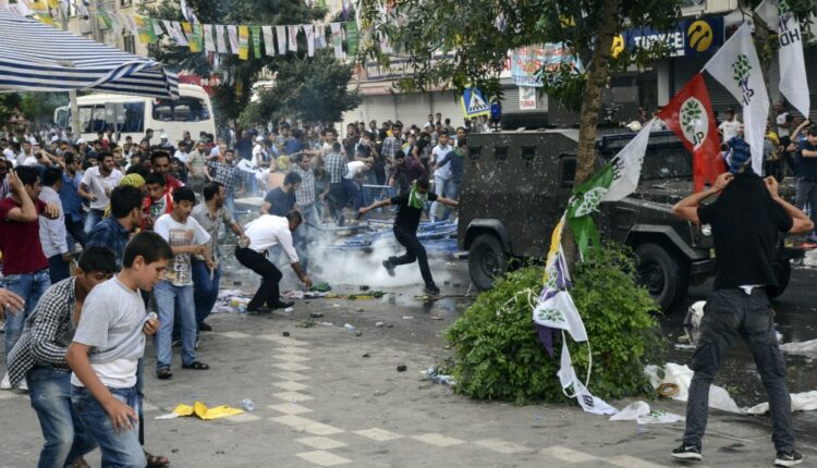 Attack on HDP rally in Erzerum, June 4 2015 – AFP