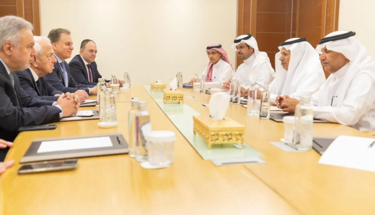 The meeting of the President of the Federation of Saudi Chambers with the President of the Federation of Syrian Chambers of Commerce