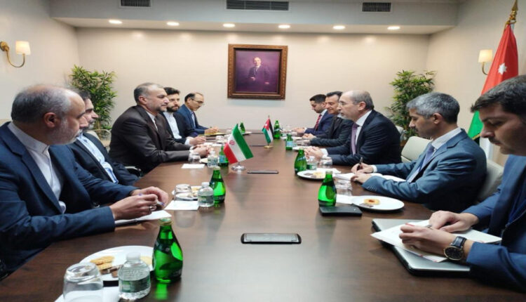 Jordanian Minister of Foreign Affairs, Ayman Safadi, and his Iranian counterpart, Hossein Amir Abdullahian
