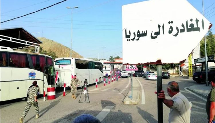 Bus convoys at the Lebanese-Syrian border