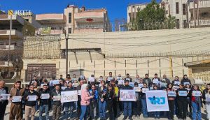 A protest in front of the United Nations headquarters in the city of Qamishli, northeastern Syria, against Turkey's targeting of journalists - North Press