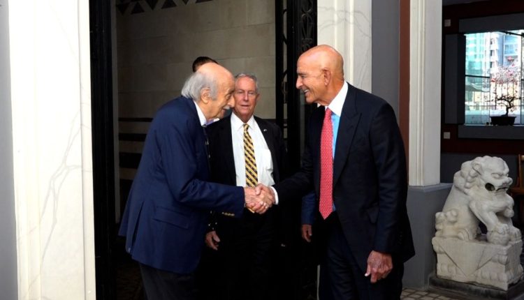 US envoy meets with Druze leader Walid Jumblatt.