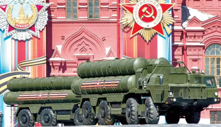 Russian S-400 air defense missile systems are on display during a rehearsal for the Victory Day military parade in Red Square in Moscow, Russia, May 7, 2017. - AP