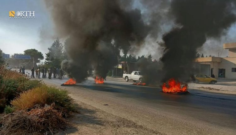 Protesters block Raqqa-Deir ez-Zor highway, Syria, on Sep. 14, 2026 over fuel price hike. – North Press