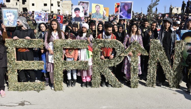 خۆپیشاندانێکی ناڕەزایی لە شاری حەلەب بۆ ئیدانەکردنی هێرشی تورکیا بۆ سەر عەفرین – ئینتەرنێت