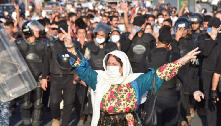 خۆپیشاندانێکی پێشتر لە شاری سلێمانی – ئاژانسەکان