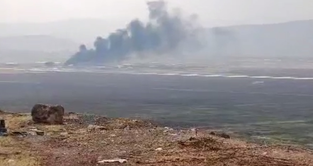 بەرزبوونەوەی دوکەڵ پاش هێرشی درۆنێکی بۆمبڕێژکراو بۆ سەر فڕۆکەخانەی هەریر – دەستاودەست