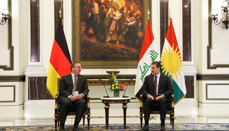 نێچیرڤان بارزانی سەرۆکی هەرێمی کوردستان و بۆریس پیستۆریوس وەزیری بەرگریی ئەڵمانیا - سەرۆکایەتیی هەرێمی کوردستان