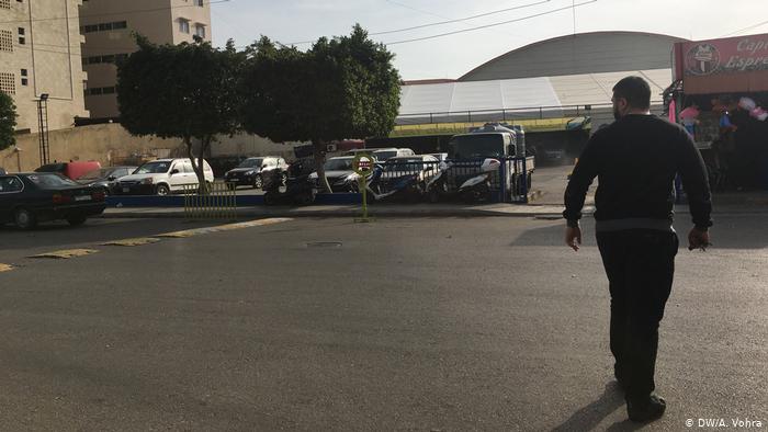 حزب الله فرض طوقا أمنيا حول المنطقة التي وقع بها الانفجار في قرية عين قانا-دويتشه فيله
