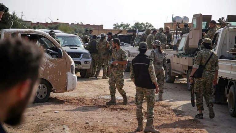 عناصر من الفصائل المسلحة بمنطقة عفرين ريف حلب الشمالي - متداول