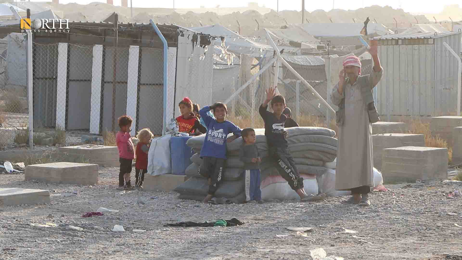 نازحون بمخيم الهول في حسكة يستعدون لمغادرته - نورث برس