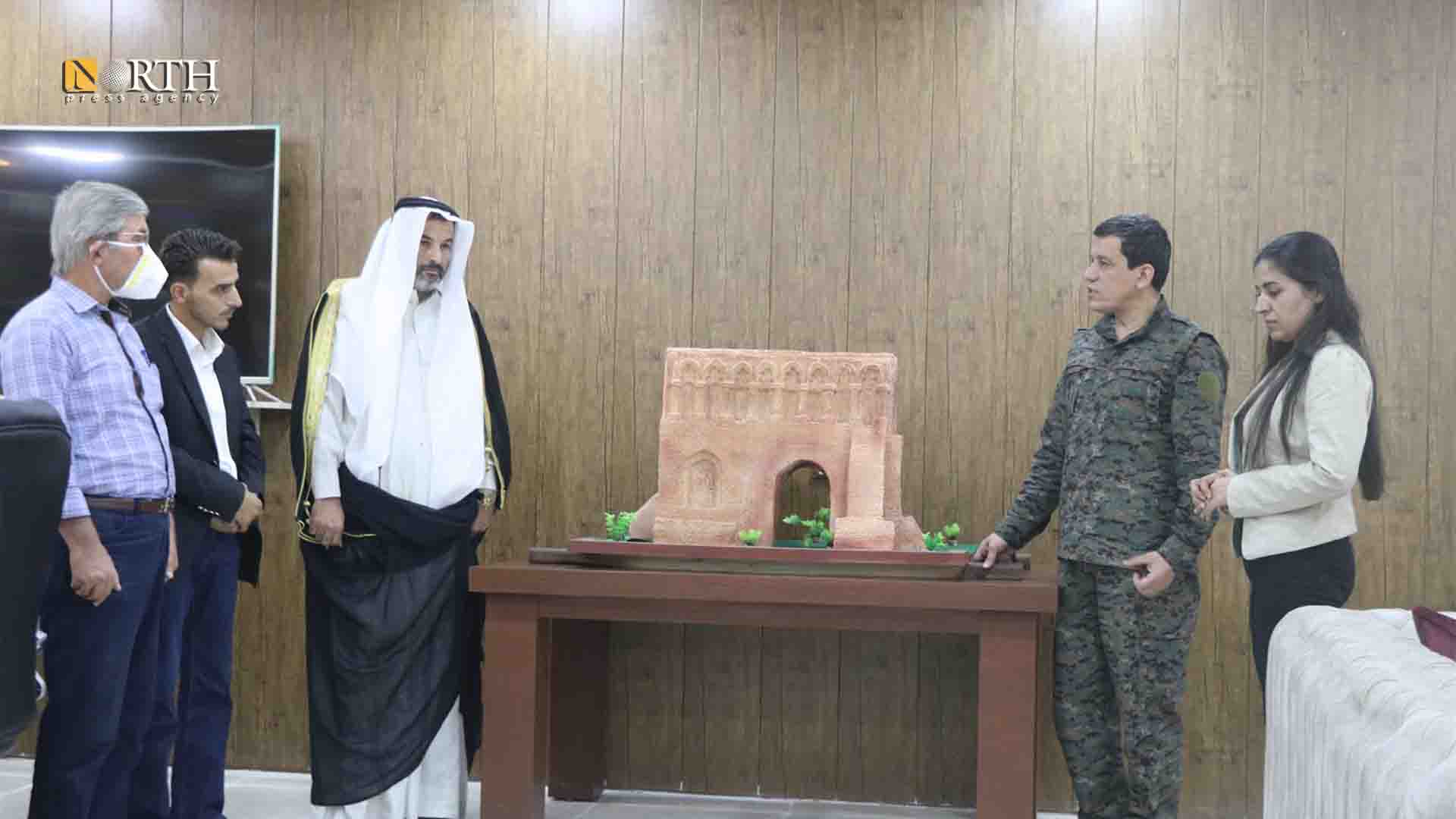 حسكة- مظلوم عبدي يجتمع مع وفد من مجلس الرقة المدني في حسكة- نورث برس