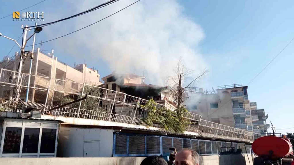 دخان متصاعد نتيجة حريق في مبنى مفوضية اللاجئين في قامشلي - نورث برس