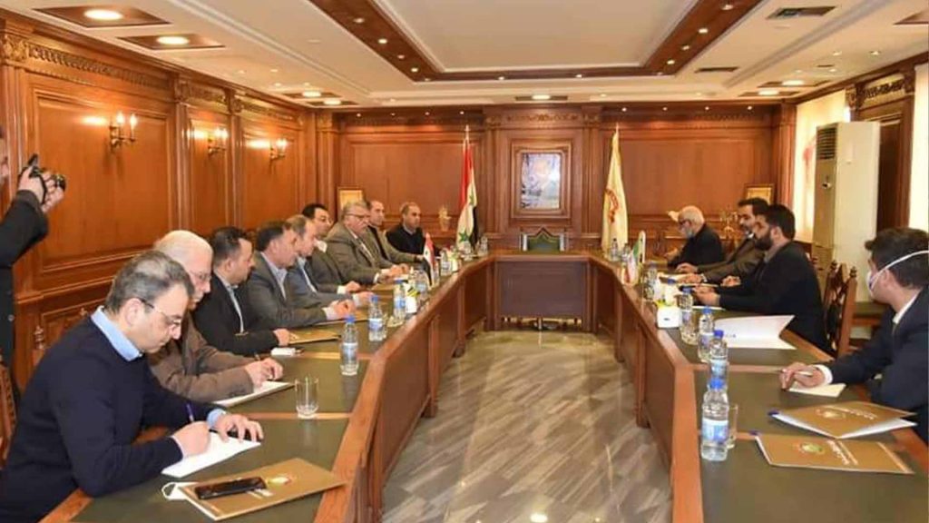 اجتماع الوفد الاقتصادي الايراني مع فعاليات اقتصادية حلبية في غرفة تجارة حلب.