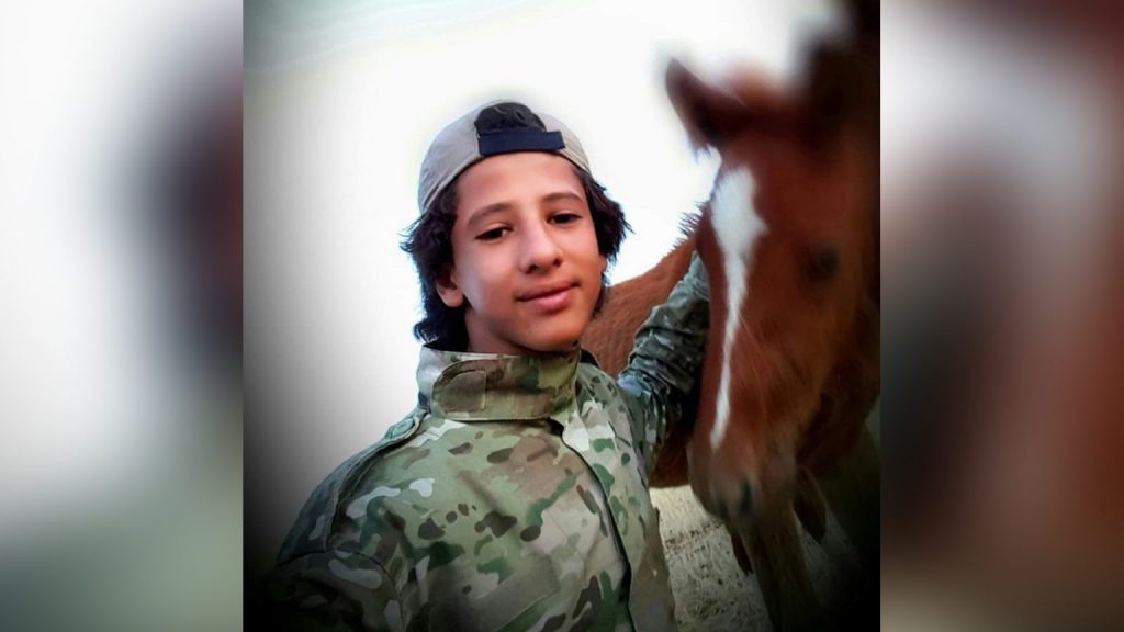 مصطفى واصل، مقاتل في جبهة النصرة قبل موته في عمر الـ 14، 2016