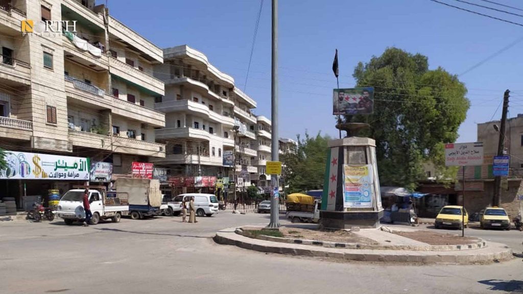 دوار تقاطع شارعي الفيلات وراجو بمدينة عفرين شمالي حلب- نورث برس/أرشيفية