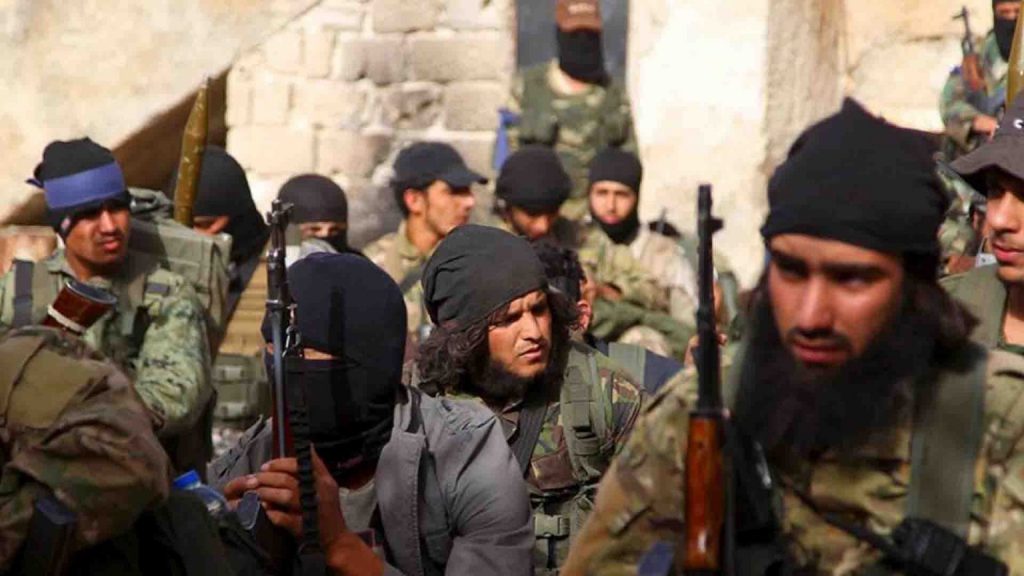 عناصر من هيئة تحرير الشام بإدلب - تعبيرية