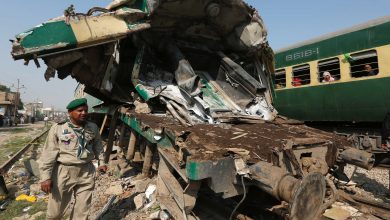 اصطدام قطارين في باكستان ـ أنترنت