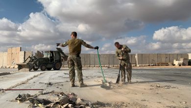 آثار قصف على قاعدة عين الأسد العراقية ـ AFP