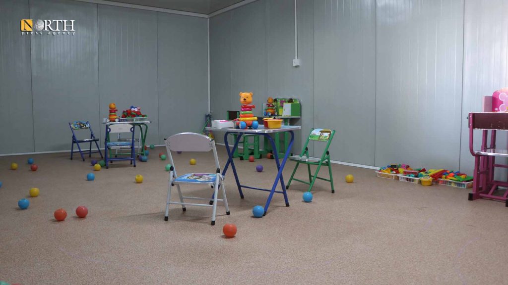 إحدى غرف مركز "هلات لرعاية وتأهيل الأطفال - نورث برس