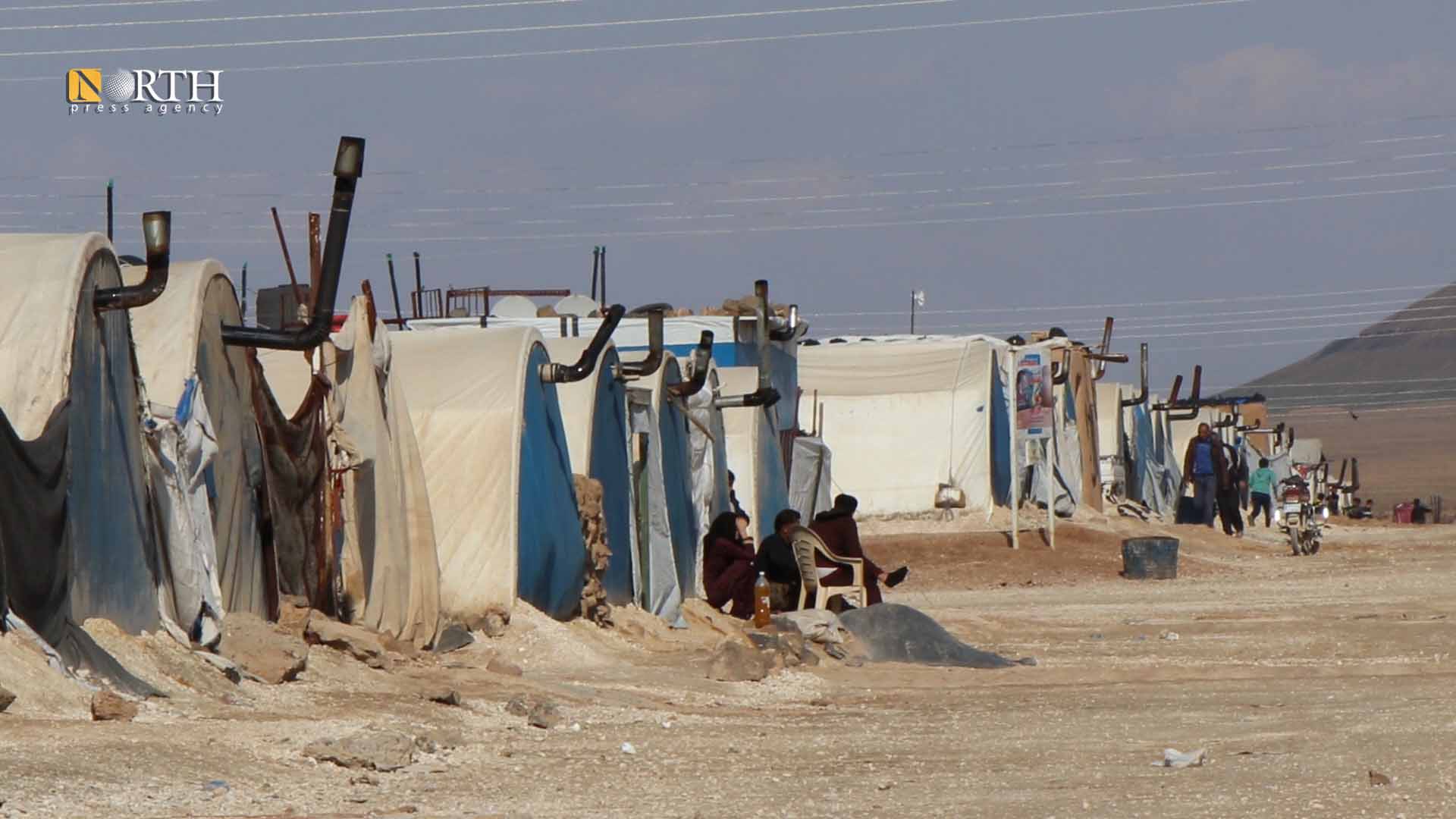 نازحون في مخيم الطلائع شرقي مدينة الحسكة- نورث برس