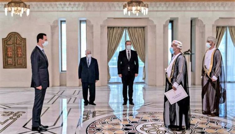 بشار الأسد يصادق على أوراق اعتماد سفير سلطنة عمان محمود البوسعيدي لدى سوريا في أكتوبر 2020