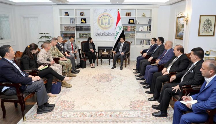 لقاء في بغداد بين وفد أميركي برئاسة نائب مساعد وزير الدفاع الأميركي للشرق الأوسط ومستشارية الأمن القومي العراقي