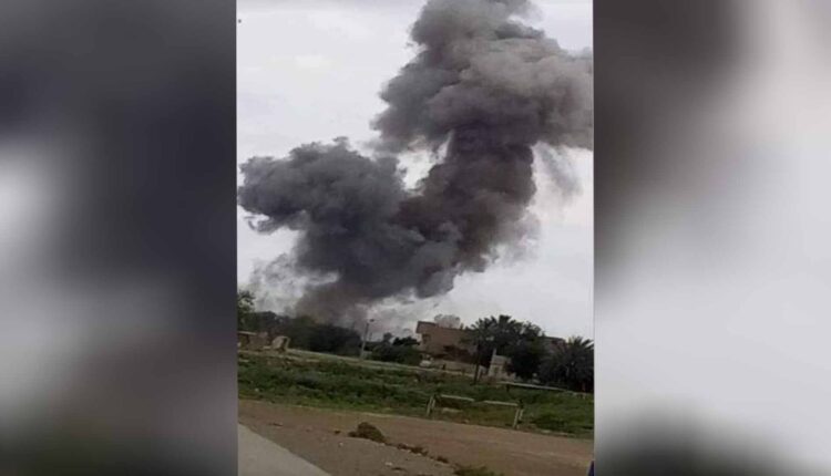 تصاعد دخان نتيجة قصف استهدف مركز مدينة دير الزور - متداول