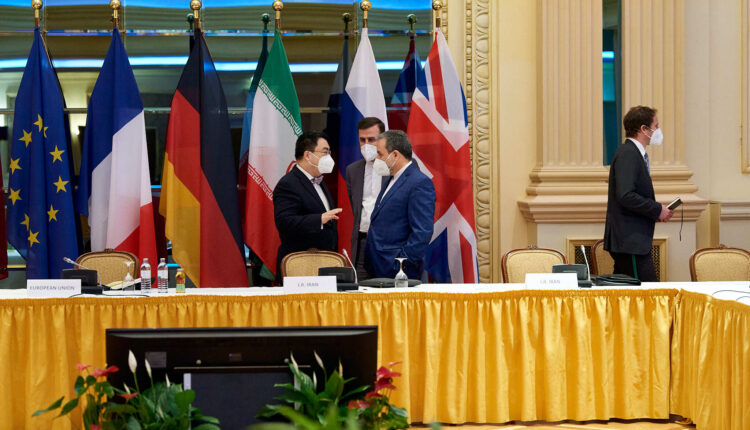 على هامش مفاوضات إحياء الاتفاق النووي الإيراني في فيينا - إنترنت