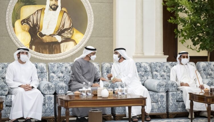 محمد بن زايد يتقبل التعازي في وفاة رئيس دولة الإمارات السابق خليفة بن زايد – وكالة الأنباء الإماراتية