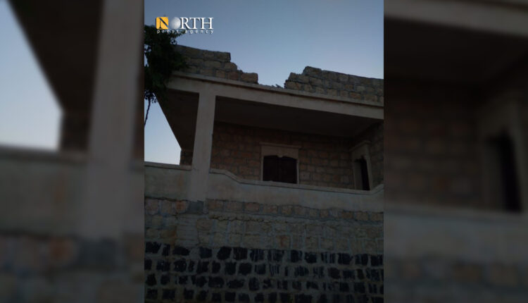 أضرار مادية خلفها قصف للقوات التركية على منزل بقرية أبين - نورث برس