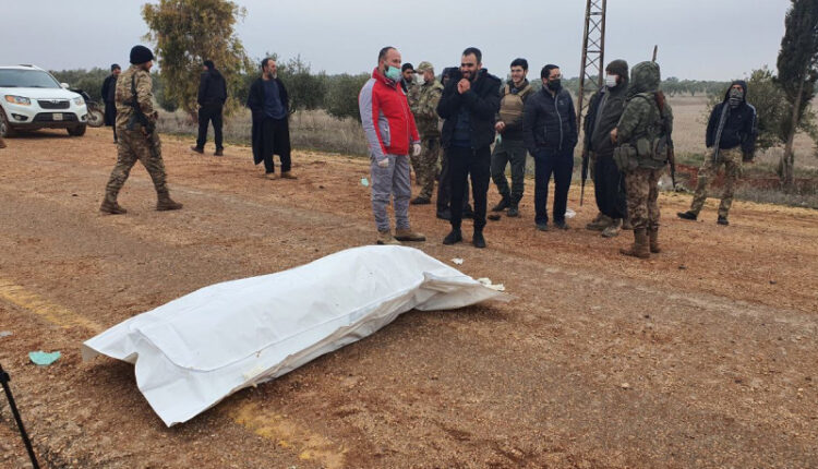 جثة عميد إيراني خلال عملية تبادل الأسرى بين القوات الحكومية وفصائل معارضة – انترنيت / أرشيفية