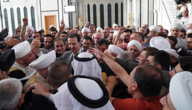 الرئيس السوري أثناء زيارته لحلب خلال العيد