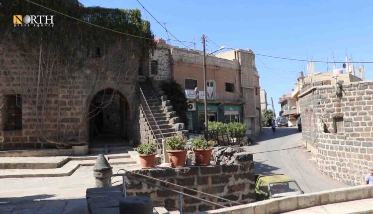 مضافة "آل أبو عسلي رضوان" بمدينة السويداء- نورث برس/ أرشيفية