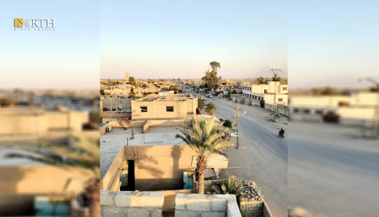 الطريق العام في بلدة الصبحة بريف دير الزور الشرقي - نورث برس
