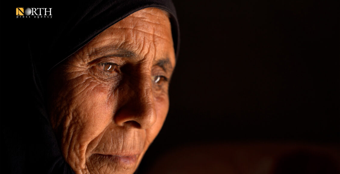 زكية العبيد التي فقدت أفراد أسرتها على يد داعش أيام طرد التنظيم من منبج- نورث برس