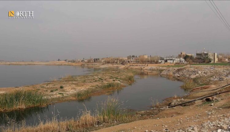 انخفاض منسوب نهر الفرات في ريف دير الزور الغربي - نورث برس