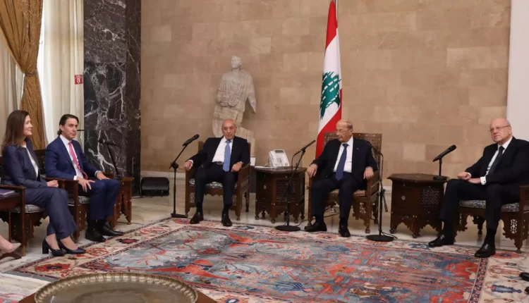 المبعوث الأميركي لتسوية الحدود البحرية مع وفد الحكومة اللبنانية - أنترنت