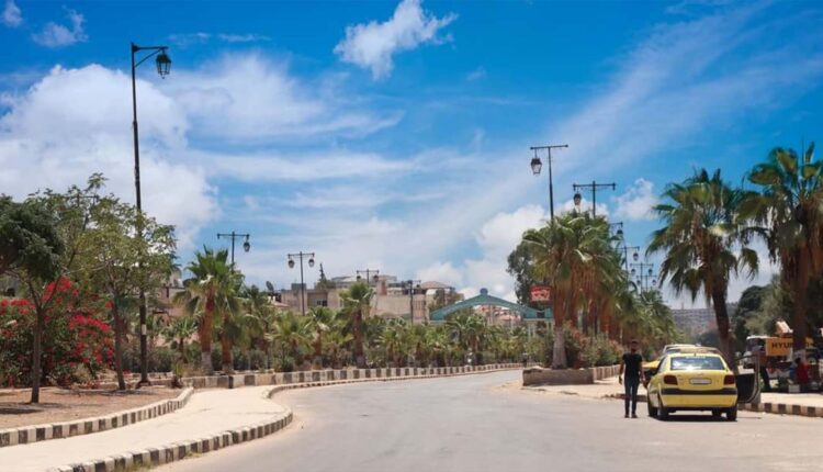 طريق المجمع الحكومي في مدينة درعا - نورث برس