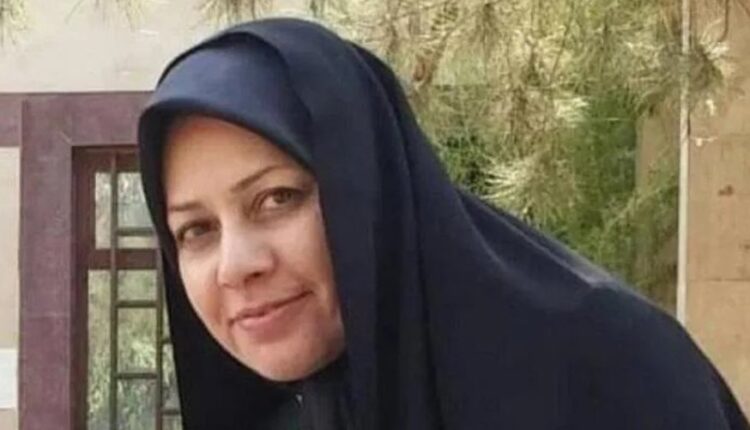 "فريدة مرادخاني" ابنة شقيقة المرشد الإيراني الأعلى علي خامنئي- متداول