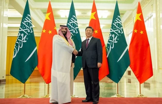 الرئيس الصيني شي جين بينغ يستقبل ولي العهد السعودي الأمير محمد بن سلمان في بكين- إنترنت